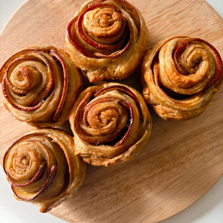 Apple Puff Pastry Recipe (Rose-Shaped Dessert)